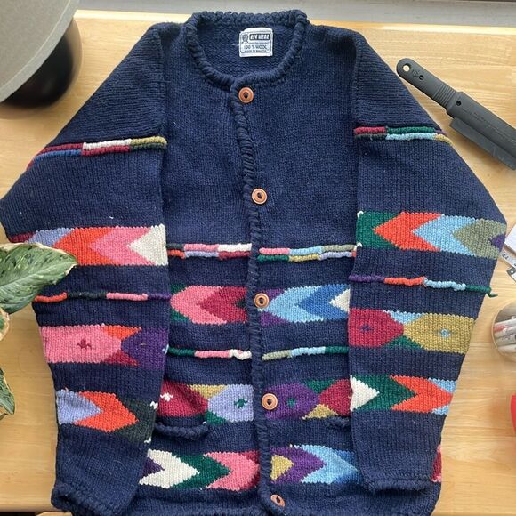 GORGEOUS Bolivian AMANO Wool Patterned Cardigan Oversized - as is - Picture 1 of 6